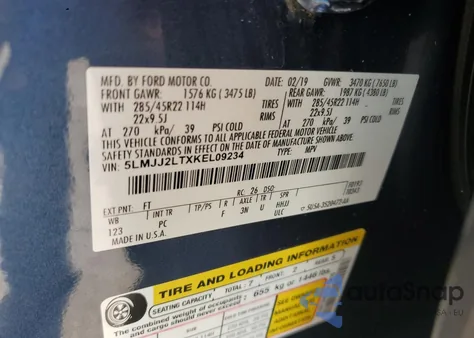 2019 Lincoln Navigator Reserve z USA, uszkodzony, nr VIN 5LMJJ2LTXKEL09234